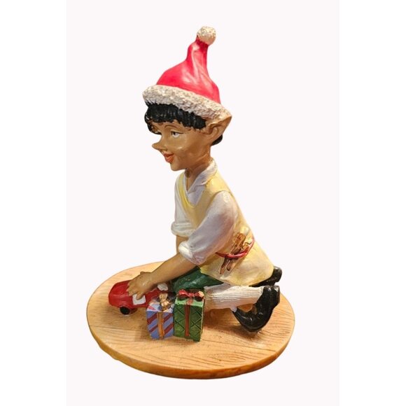 Santa’s Helper Limited Edition Christmas Figurine Car Truck Toy Maker Elf - Picture 1 of 5